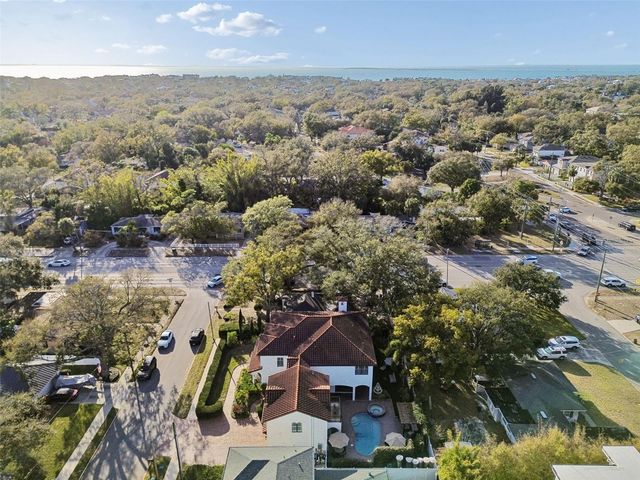 4311 W BARCELONA STREET, Tampa, FL 33629