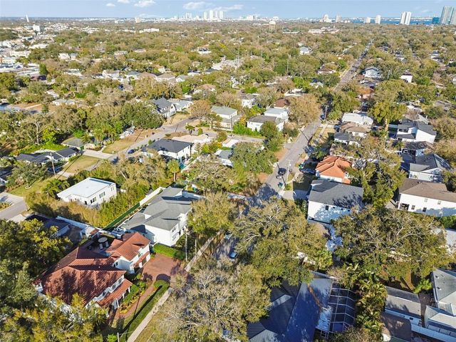 4311 W BARCELONA STREET, Tampa, FL 33629