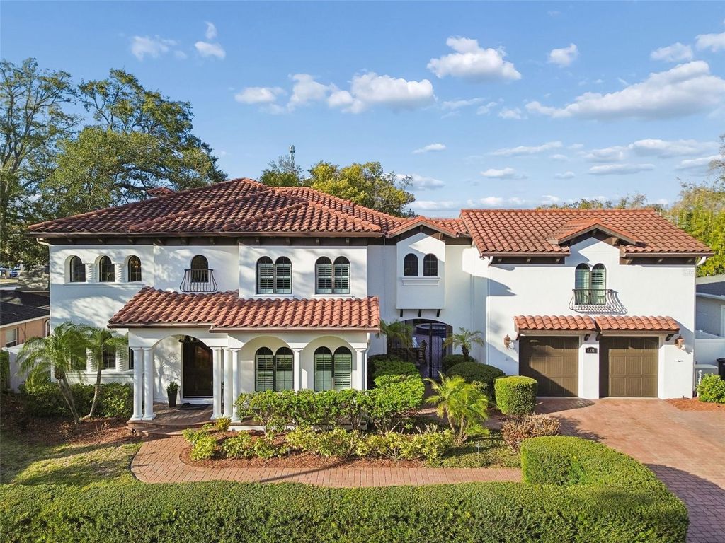 4311 W BARCELONA STREET, Tampa, FL 33629