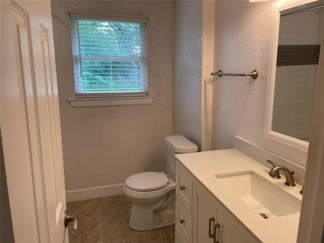 244 Caladium Street, Lake Jackson, TX 77566