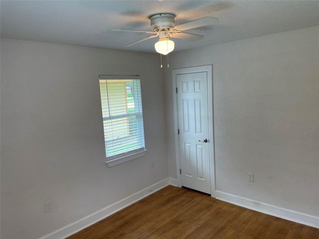 244 Caladium Street, Lake Jackson, TX 77566
