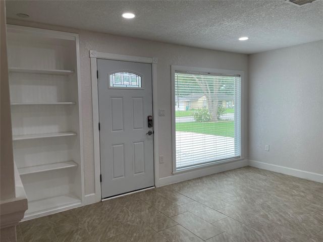 244 Caladium Street, Lake Jackson, TX 77566