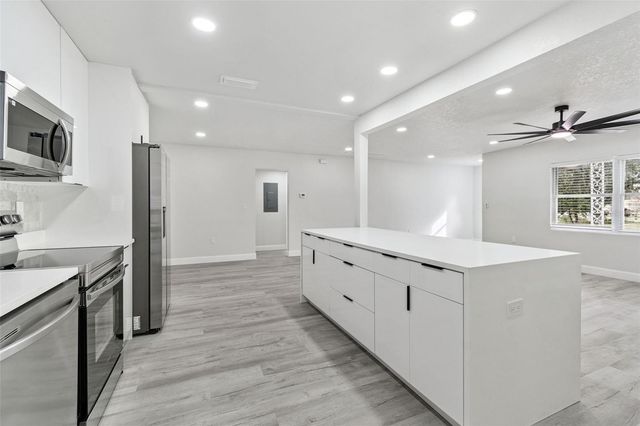 2286 TERRACE DRIVE N, Clearwater, FL 33765