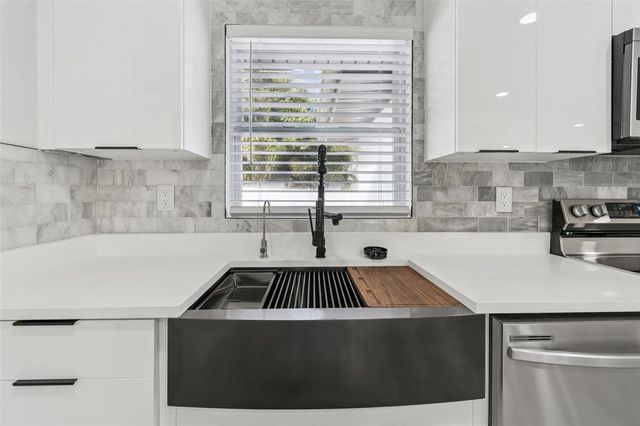 2286 TERRACE DRIVE N, Clearwater, FL 33765