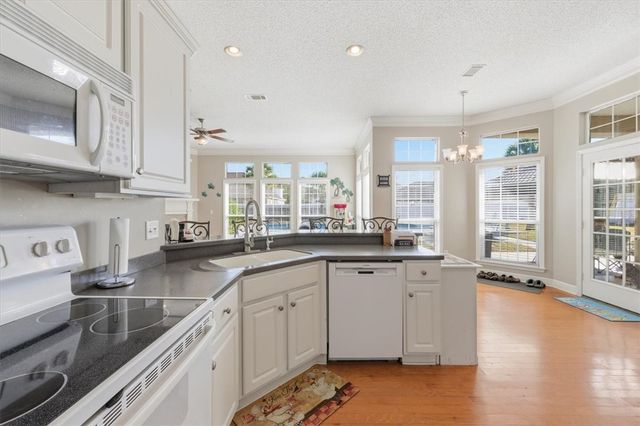 716 Stonewall Jackson Place, Waycross, GA 31503