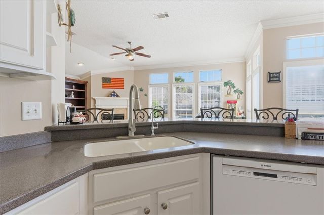 716 Stonewall Jackson Place, Waycross, GA 31503