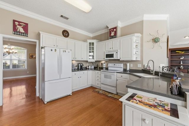 716 Stonewall Jackson Place, Waycross, GA 31503