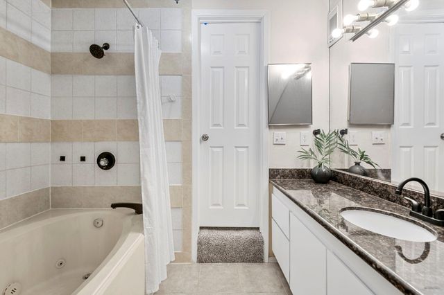 14777 Wunderlich Drive 2302, Houston, TX 77069