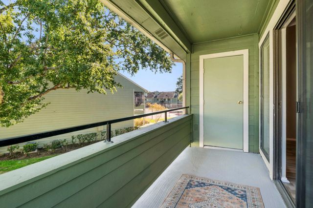 14777 Wunderlich Drive 2302, Houston, TX 77069