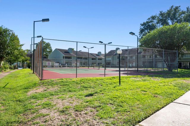14777 Wunderlich Drive 2302, Houston, TX 77069