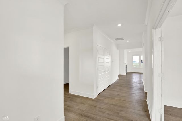 5126 Nettleton Way, Avon, IN 46123