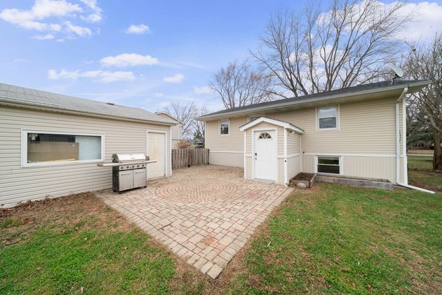 1871 Irene Road, Lake Holiday, IL 60548