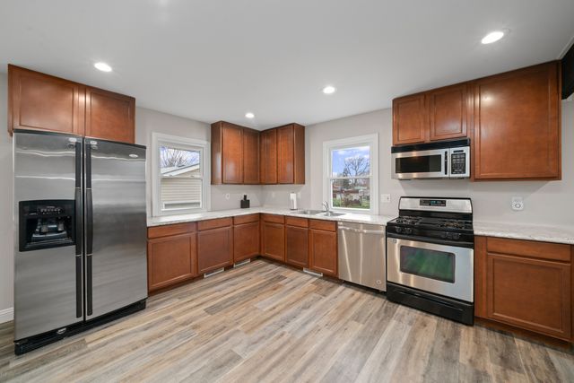 1871 Irene Road, Lake Holiday, IL 60548