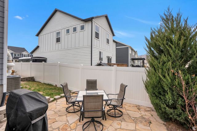 7877 N BUR OAK DR, Eagle Mountain, UT 84005