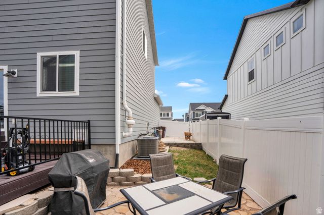 7877 N BUR OAK DR, Eagle Mountain, UT 84005