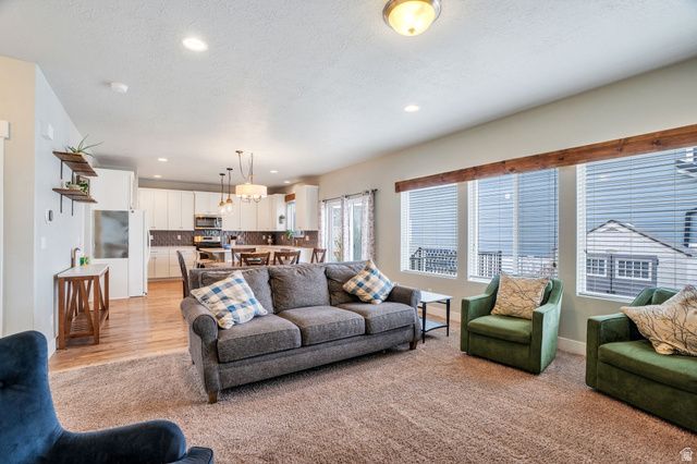 7877 N BUR OAK DR, Eagle Mountain, UT 84005