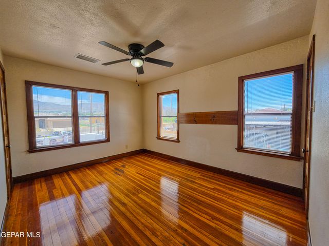 4037 EMORY Road, El Paso, TX 79922