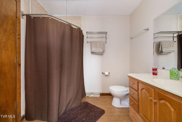 1105 Harmony Road, Jonesborough, TN 37659