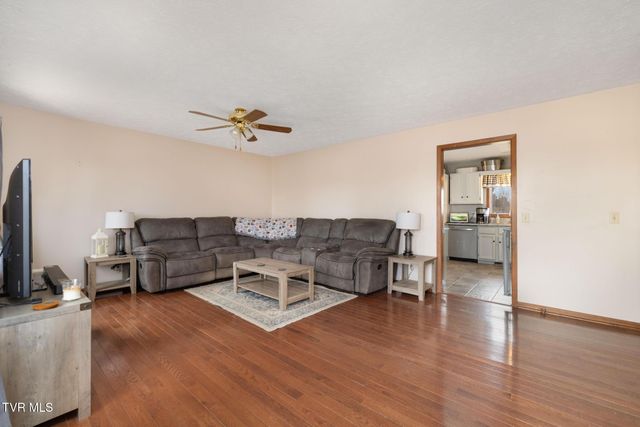 1105 Harmony Road, Jonesborough, TN 37659