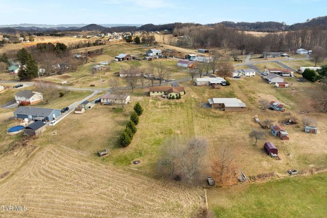 1105 Harmony Road, Jonesborough, TN 37659