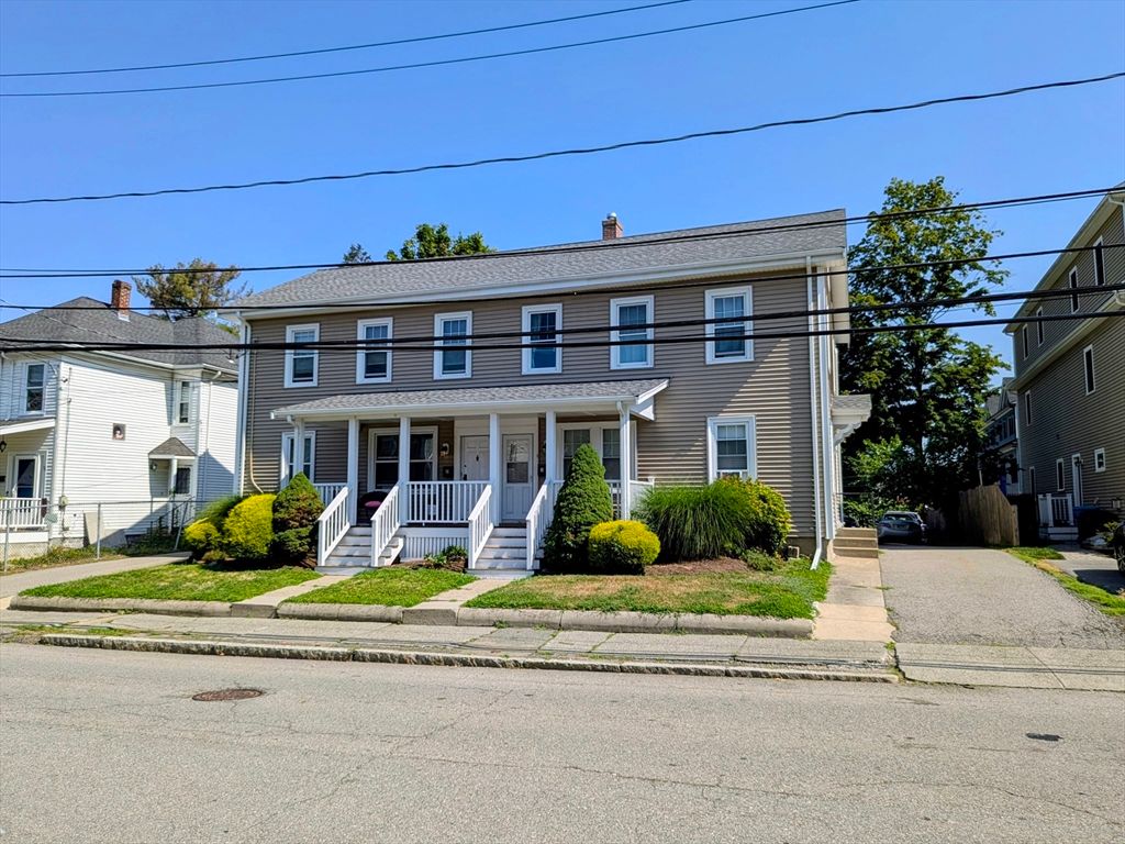 58 Ash St 3, Waltham, MA 02453