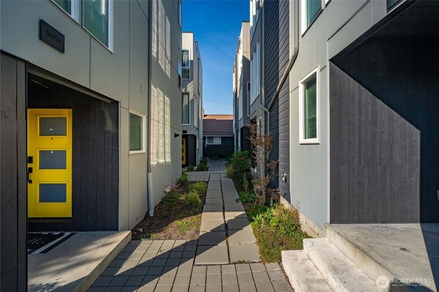 9462 20th Avenue SW, Seattle, WA 98106