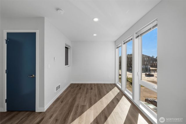 9462 20th Avenue SW, Seattle, WA 98106