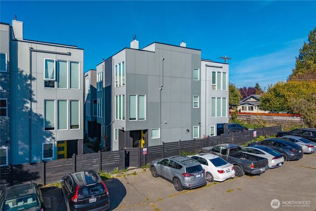 9462 20th Avenue SW, Seattle, WA 98106