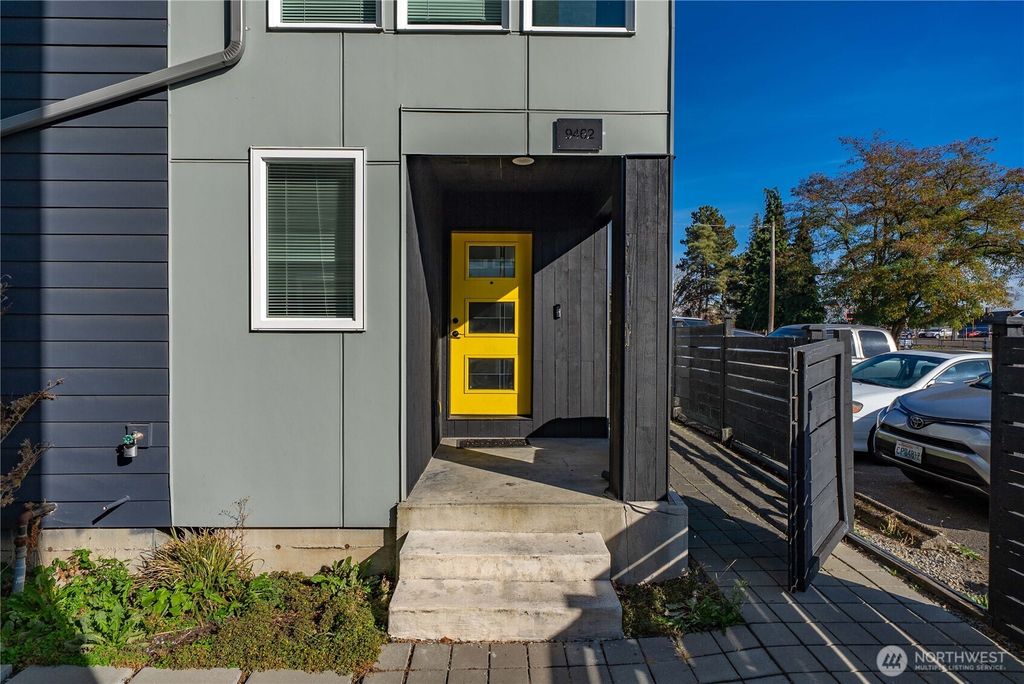 9462 20th Avenue SW, Seattle, WA 98106