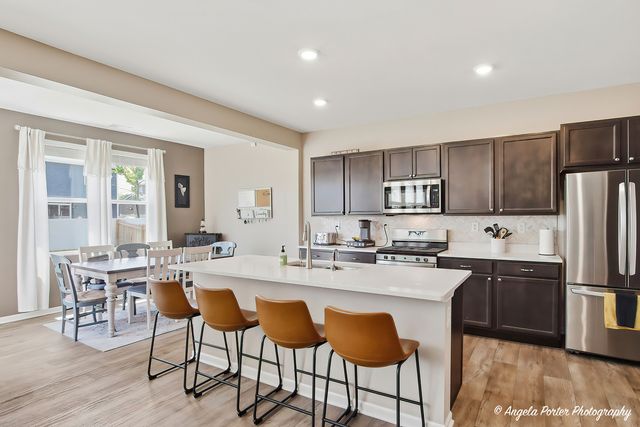 6901 Spruce Court, Wonder Lake, IL 60097