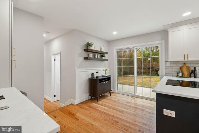 2678 OAKTON GLEN DR, Vienna, VA 22181