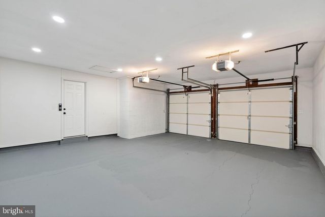 2678 OAKTON GLEN DR, Vienna, VA 22181