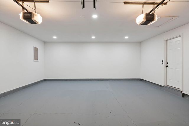 2678 OAKTON GLEN DR, Vienna, VA 22181