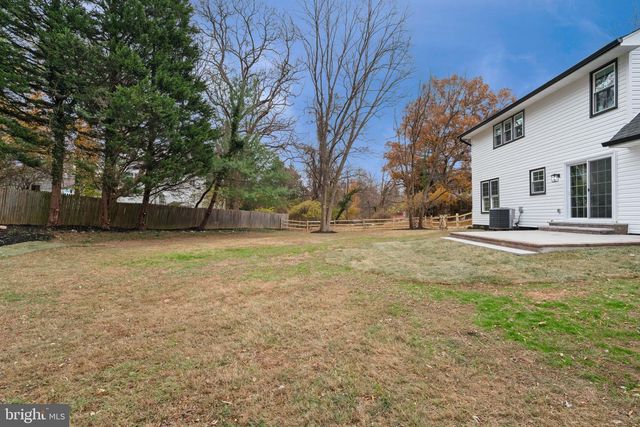 2678 OAKTON GLEN DR, Vienna, VA 22181