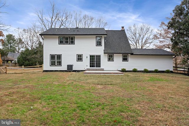 2678 OAKTON GLEN DR, Vienna, VA 22181