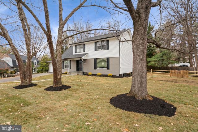 2678 OAKTON GLEN DR, Vienna, VA 22181