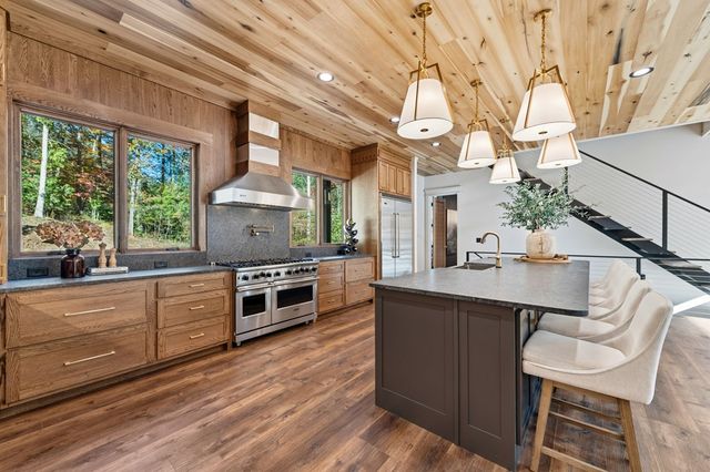 156 Horatio Drive, Blue Ridge, GA 30513
