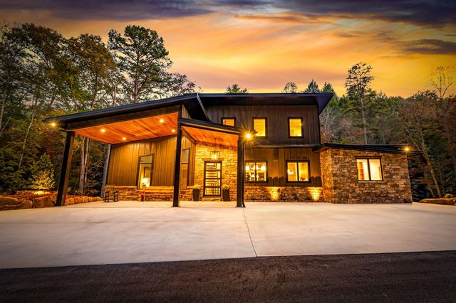156 Horatio Drive, Blue Ridge, GA 30513