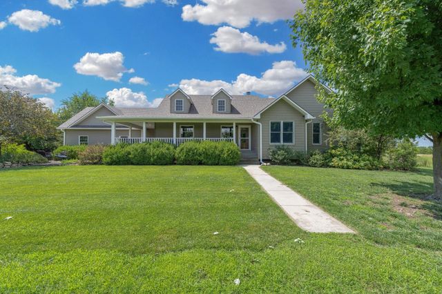 357 120th, Newton, KS 67114