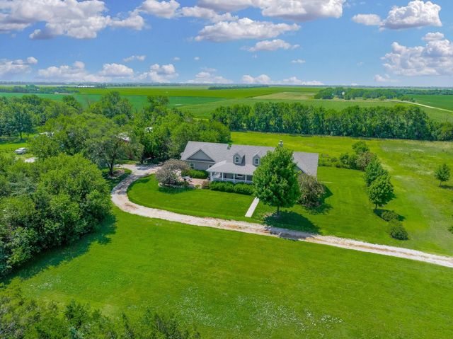 357 120th, Newton, KS 67114