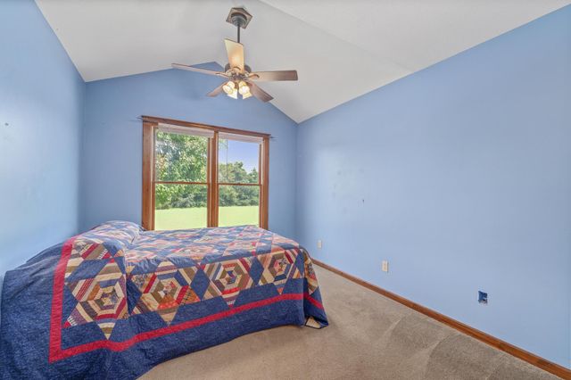 357 120th, Newton, KS 67114