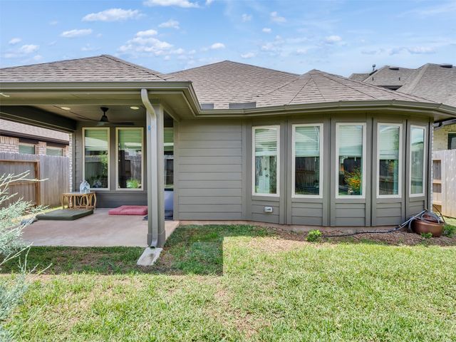 732 Washita Falls Lane, Conroe, TX 77304