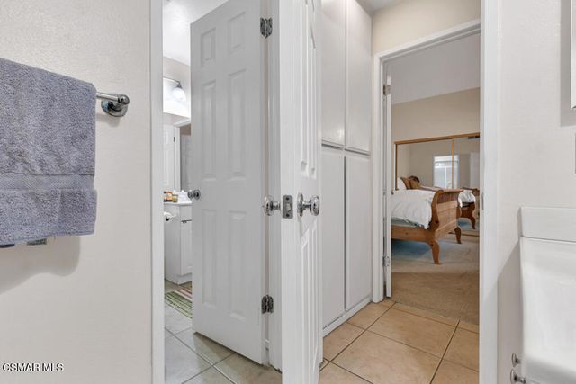 596 Via Novella, Oak Park, CA 91377