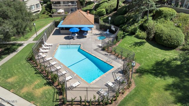 596 Via Novella, Oak Park, CA 91377