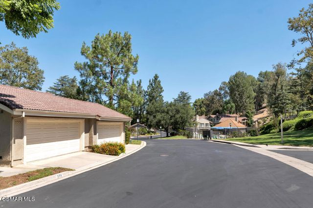 596 Via Novella, Oak Park, CA 91377