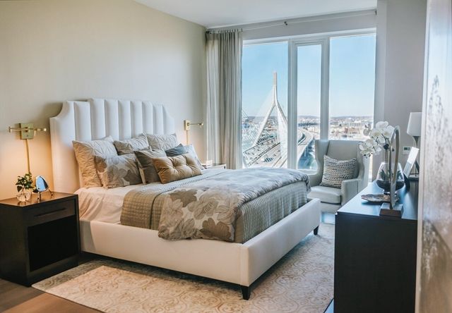 100 Lovejoy Wharf PH3E, Boston, MA 02114