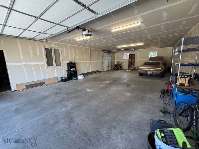 1 Burning Tree Lane, Butte, MT 59701