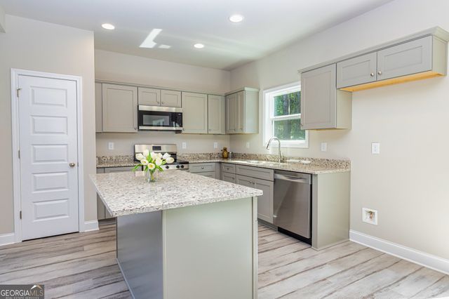 135 Hunts Mill Circle, Griffin, GA 30224