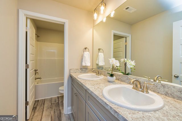 135 Hunts Mill Circle, Griffin, GA 30224