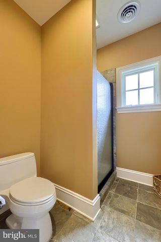 905 GREENSIDE DR, Lititz, PA 17543